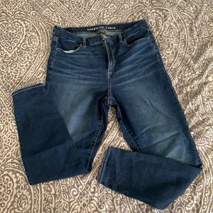 American Eagle Curvy Hi-Rise Jegging